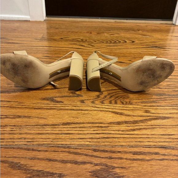 4 inch heels - Picture 4 of 7